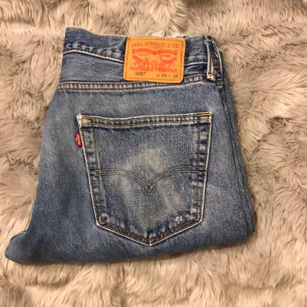 VINTAGE LEVIS 505 33W X 32L